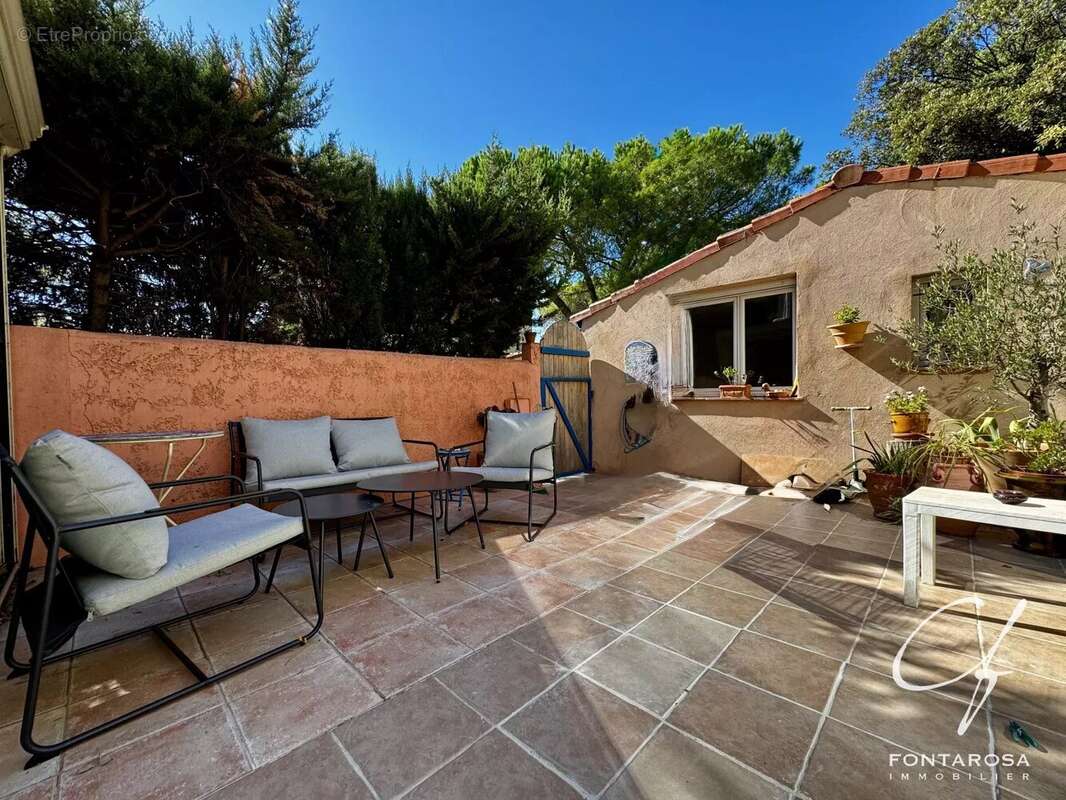 Maison à PUGET-SUR-ARGENS