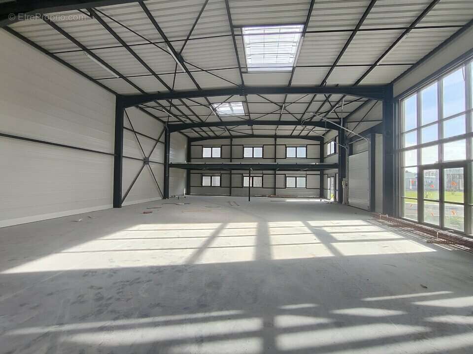 Autre à BOURGOIN-JALLIEU