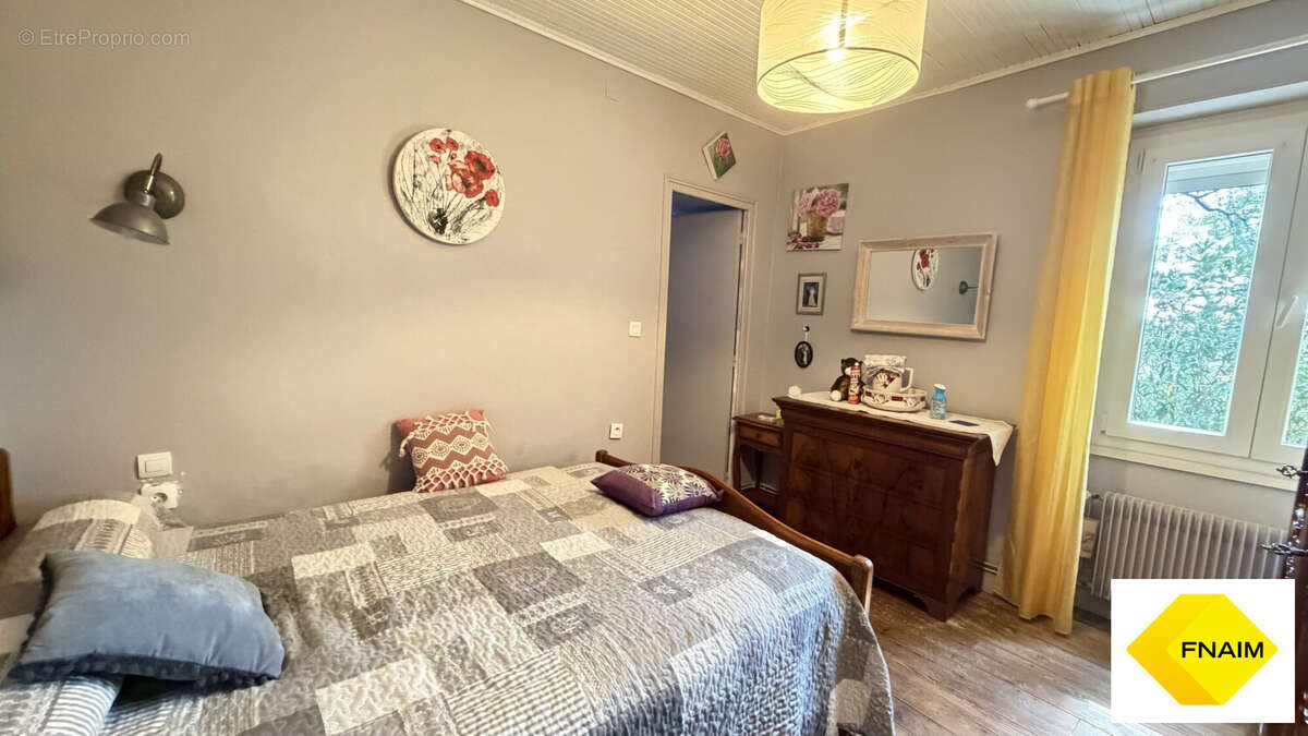Maison 91 m² à Saint-Robert  - photo 8