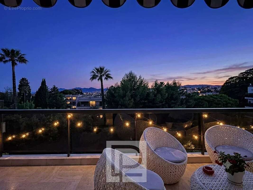 Appartement à CANNES
