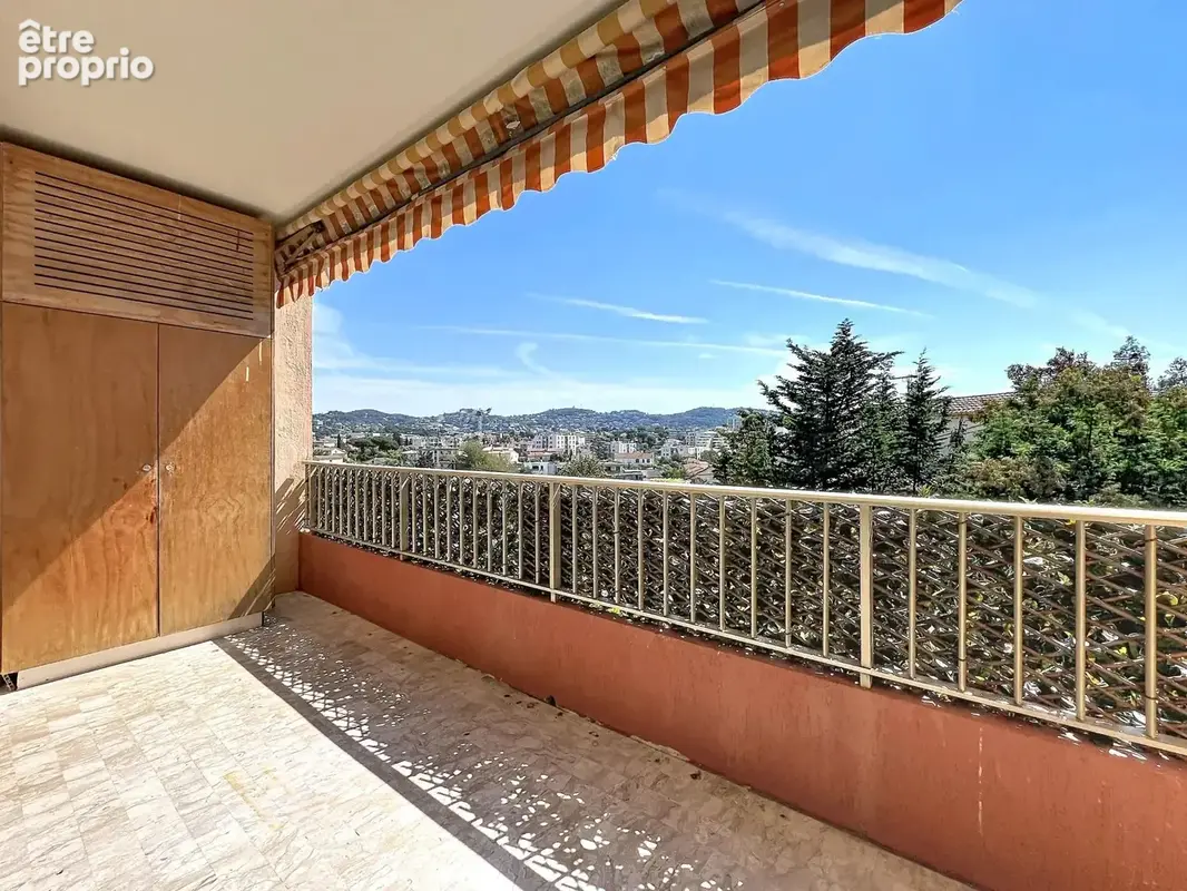Appartement 3 pieces - piscine - parking - calme - photo 3