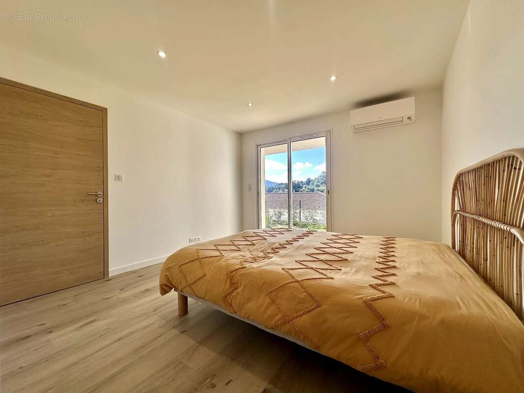 Maison à BASTELICACCIA