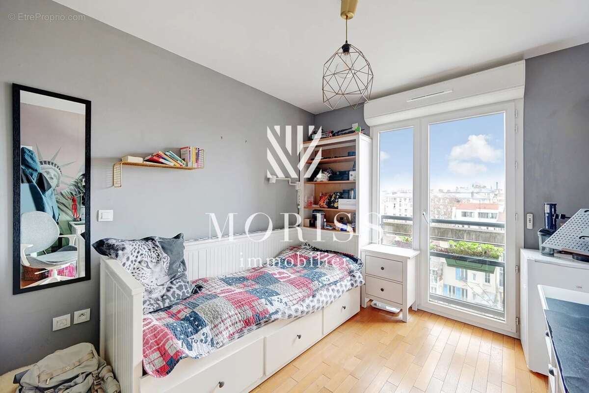 Appartement à PARIS-18E