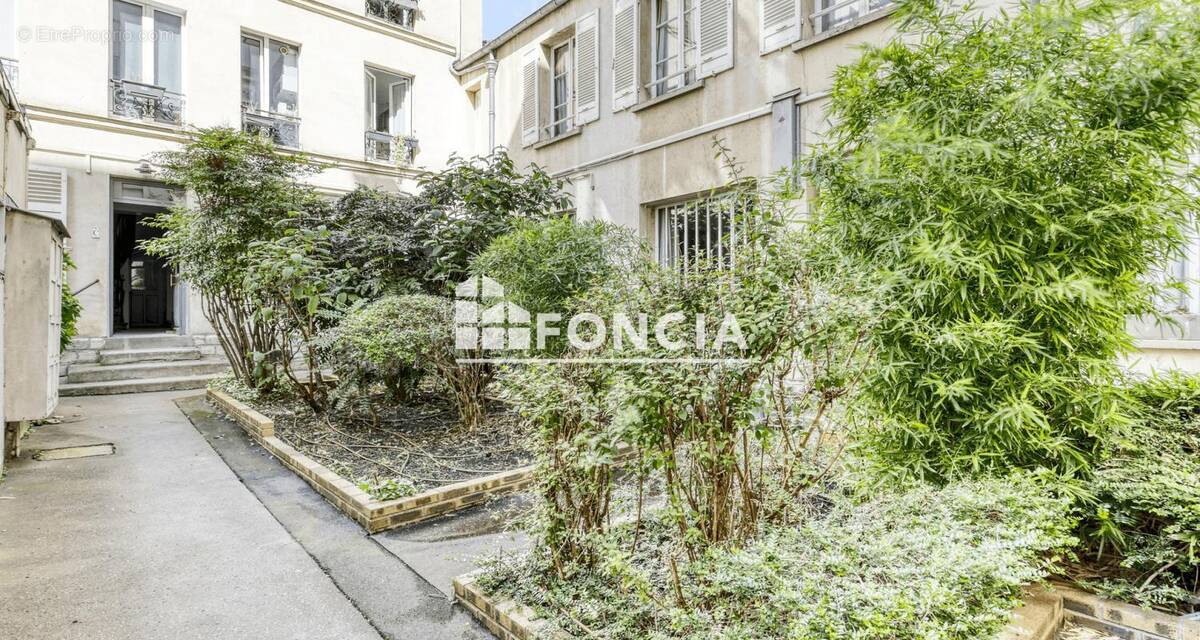 Appartement à PARIS-7E