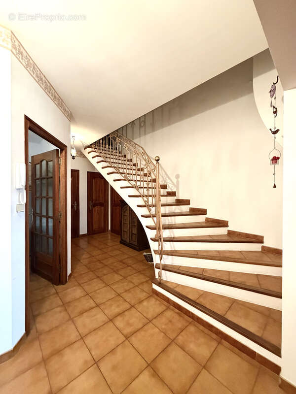 Maison à HYERES