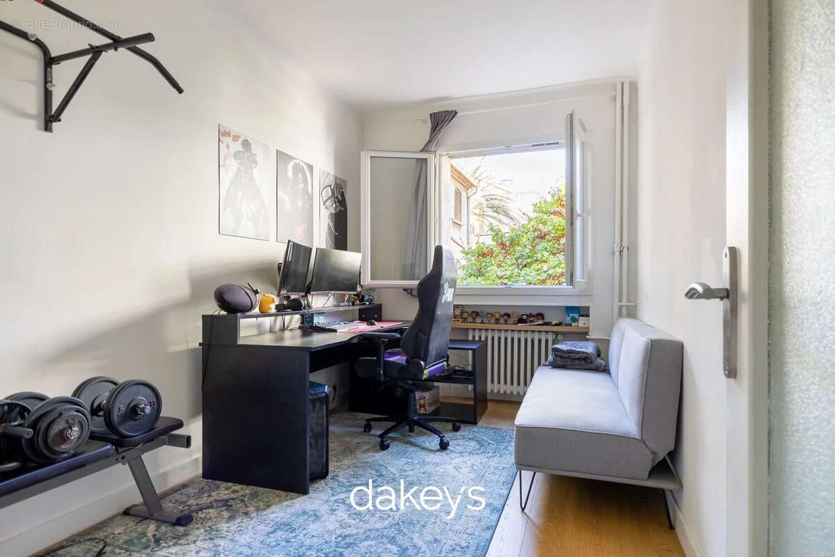 Appartement à MARSEILLE-8E