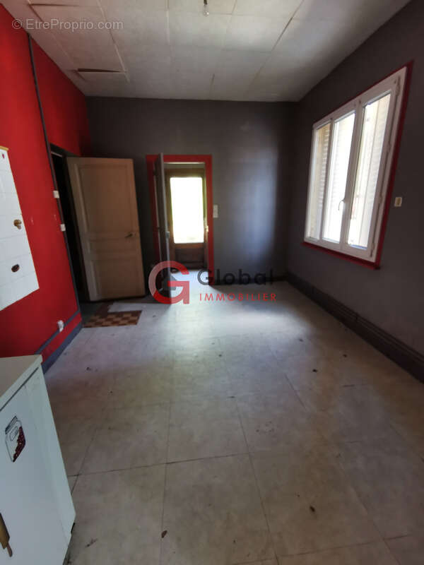 RARE ! Ensemble immobilier de 2 maisons à Landogne (63380) - photo 4