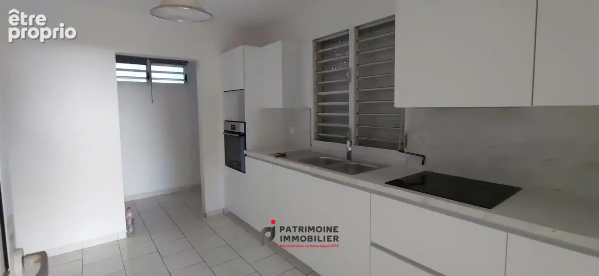 Maison de 82 m2 de type t4 a vendre a baie-mahault - photo 3