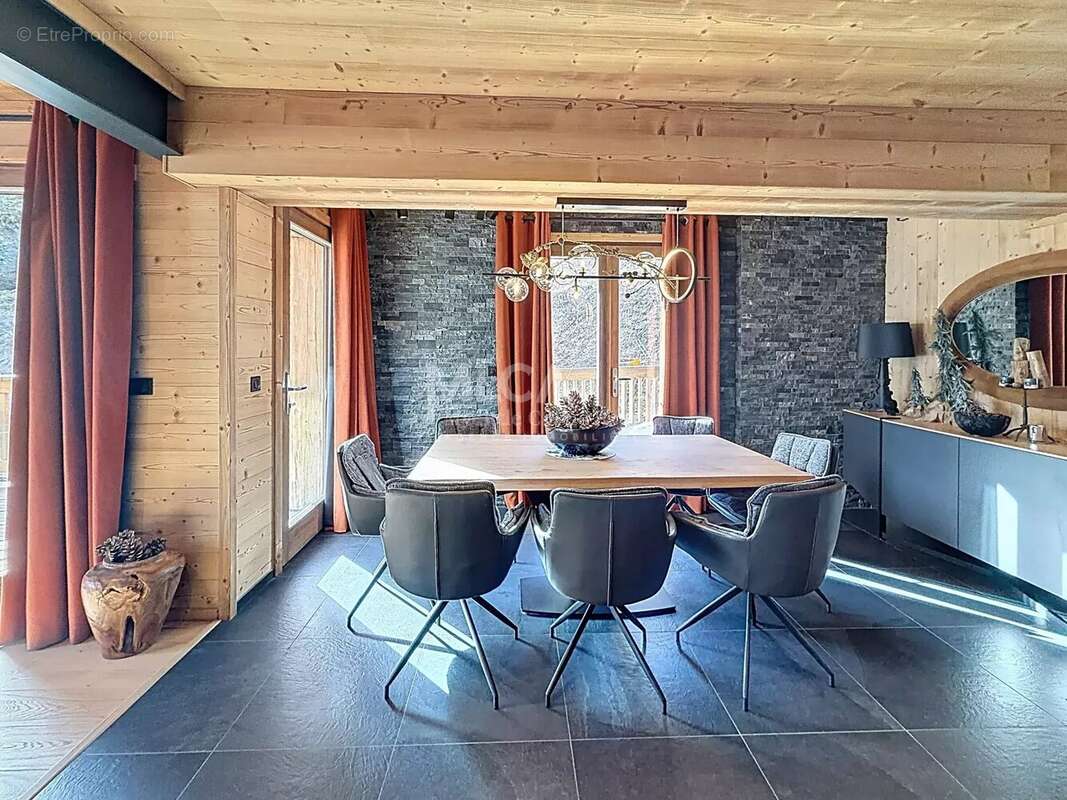 Maison à SAINT-ETIENNE-DE-TINEE