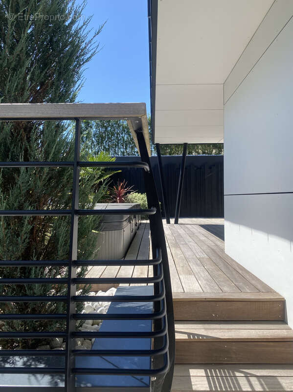 Maison à VAUX-SUR-MER