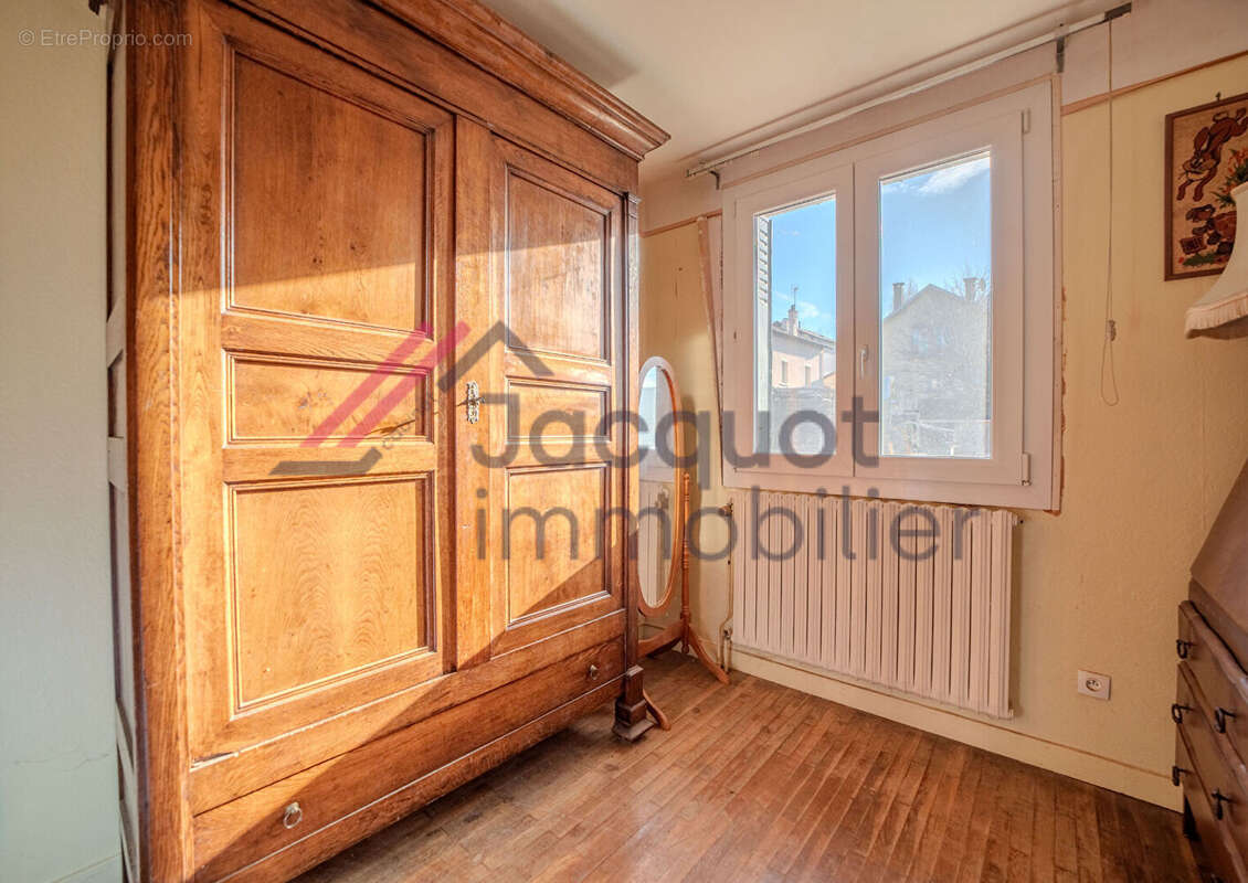 Maison à LONS-LE-SAUNIER