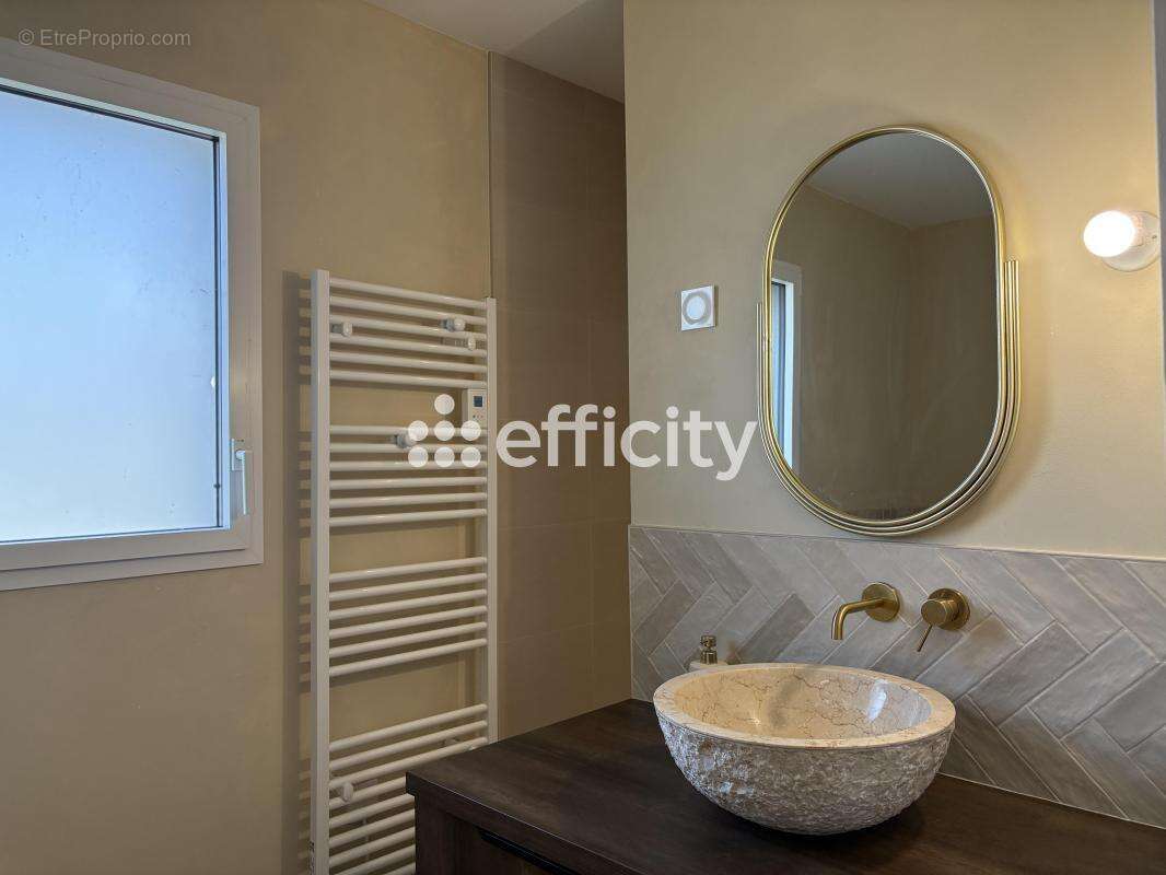 Maison 98 m² à Talmont-Saint-Hilaire  - photo 7