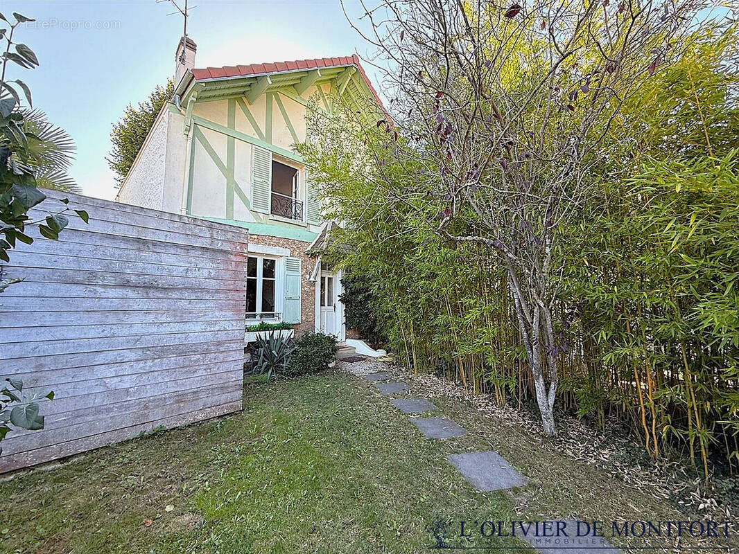 Maison à MONTFORT-L'AMAURY