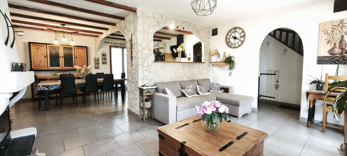 Maison à FREJUS