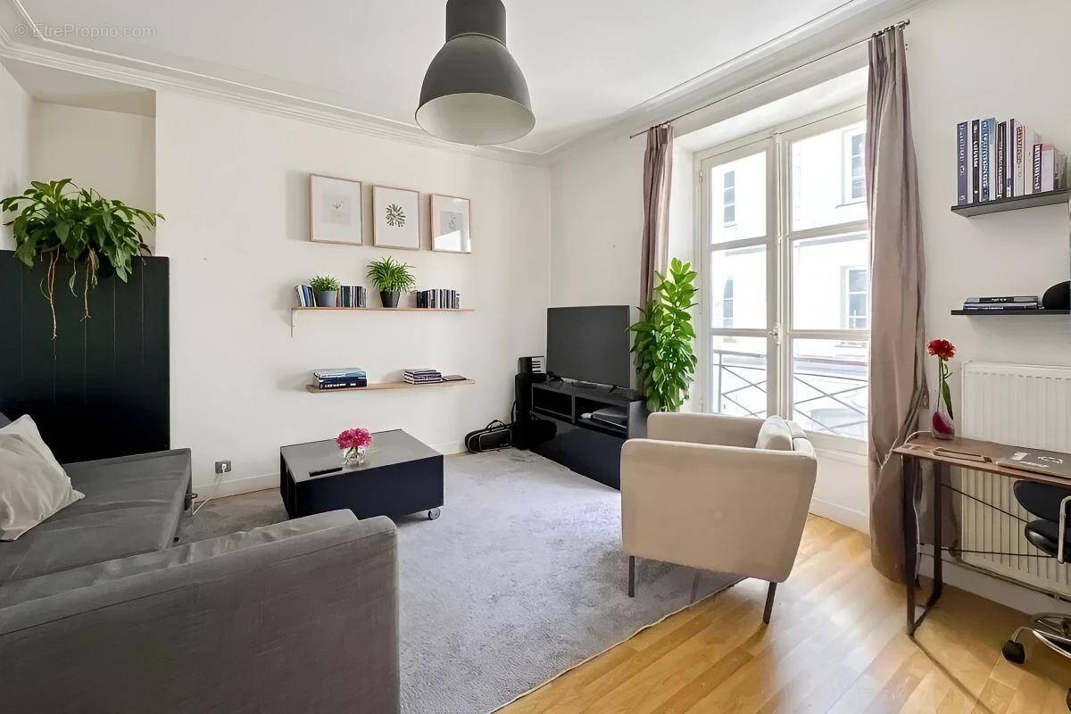 Appartement à PARIS-6E