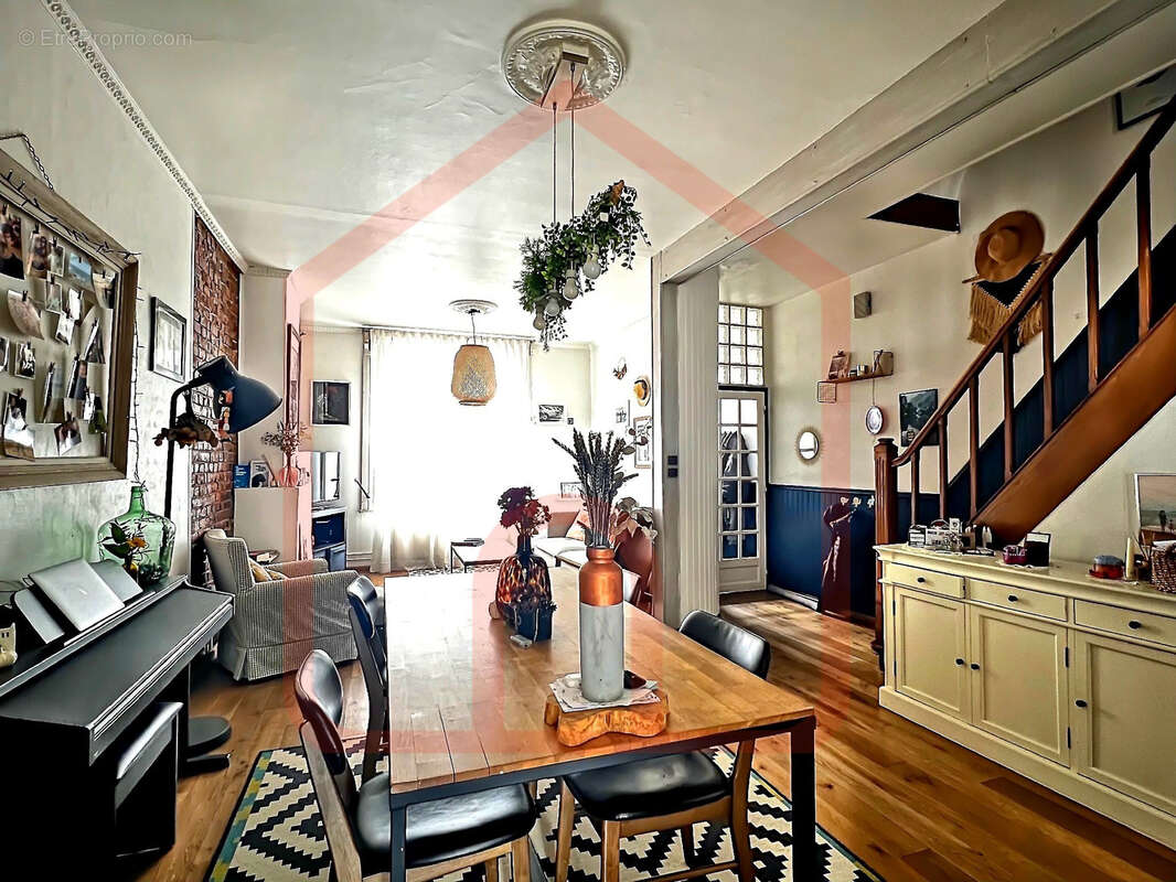 Maison à HELLEMMES-LILLE