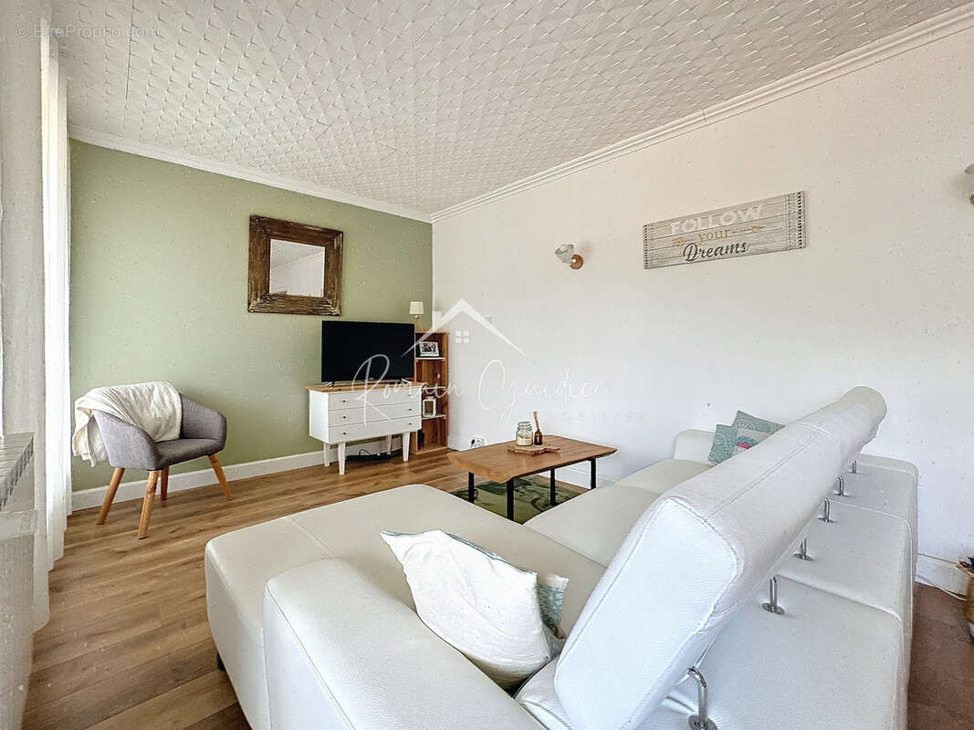 Appartement f4 81 m2 refait à neuf - photo 5