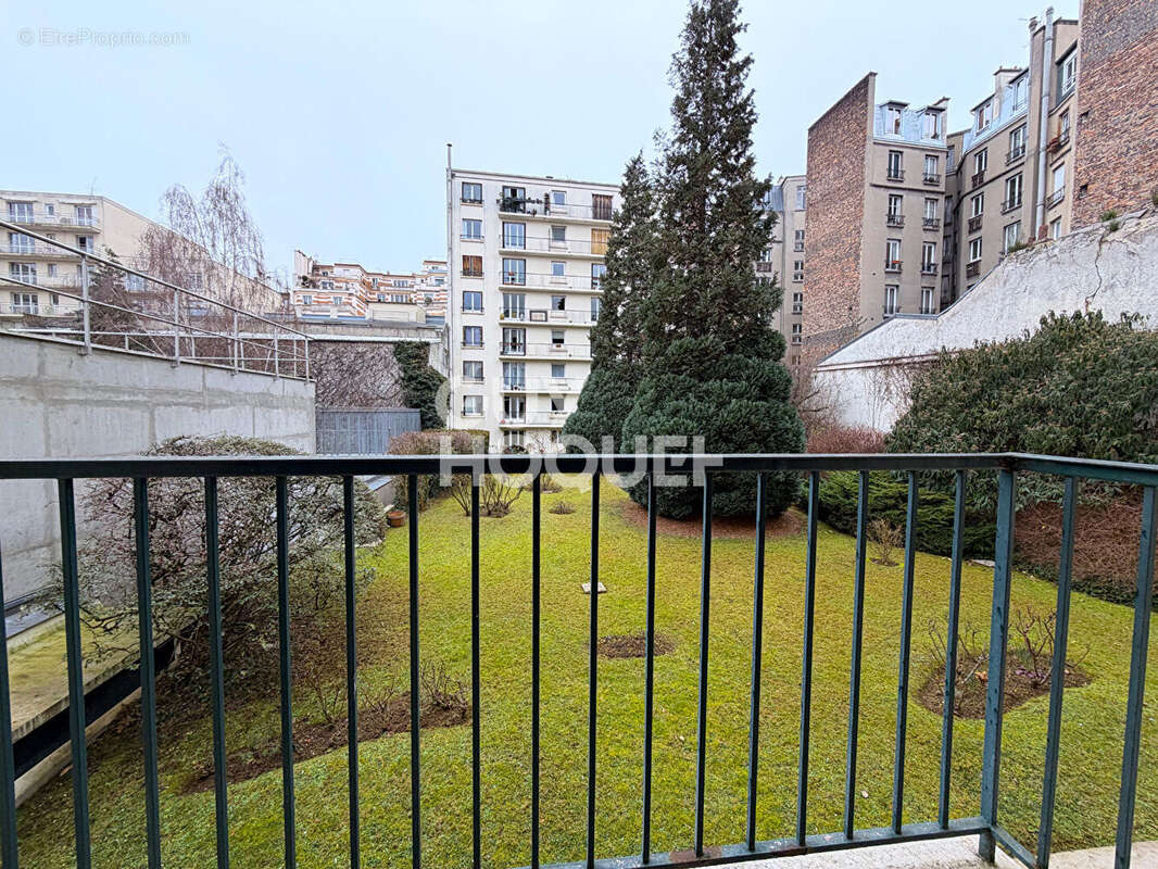 Appartement à PARIS-20E