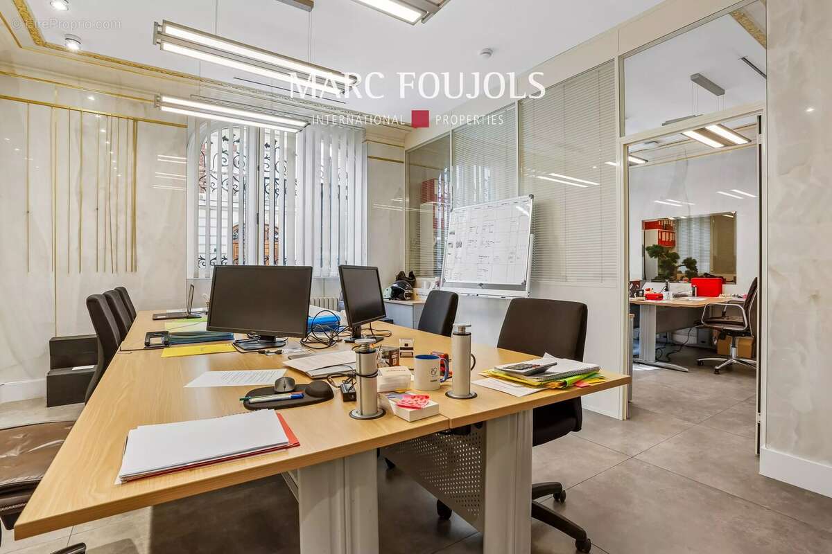 Paris 8 Monceau : immeuble de bureaux de 529 m² réparti sur 4 niveaux - photo 8