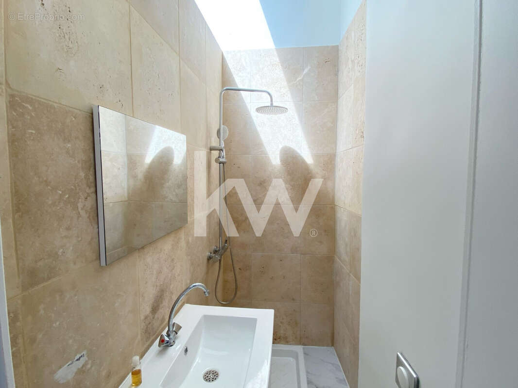 Appartement à PARIS-3E