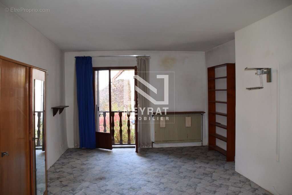 Maison à ARNAY-LE-DUC