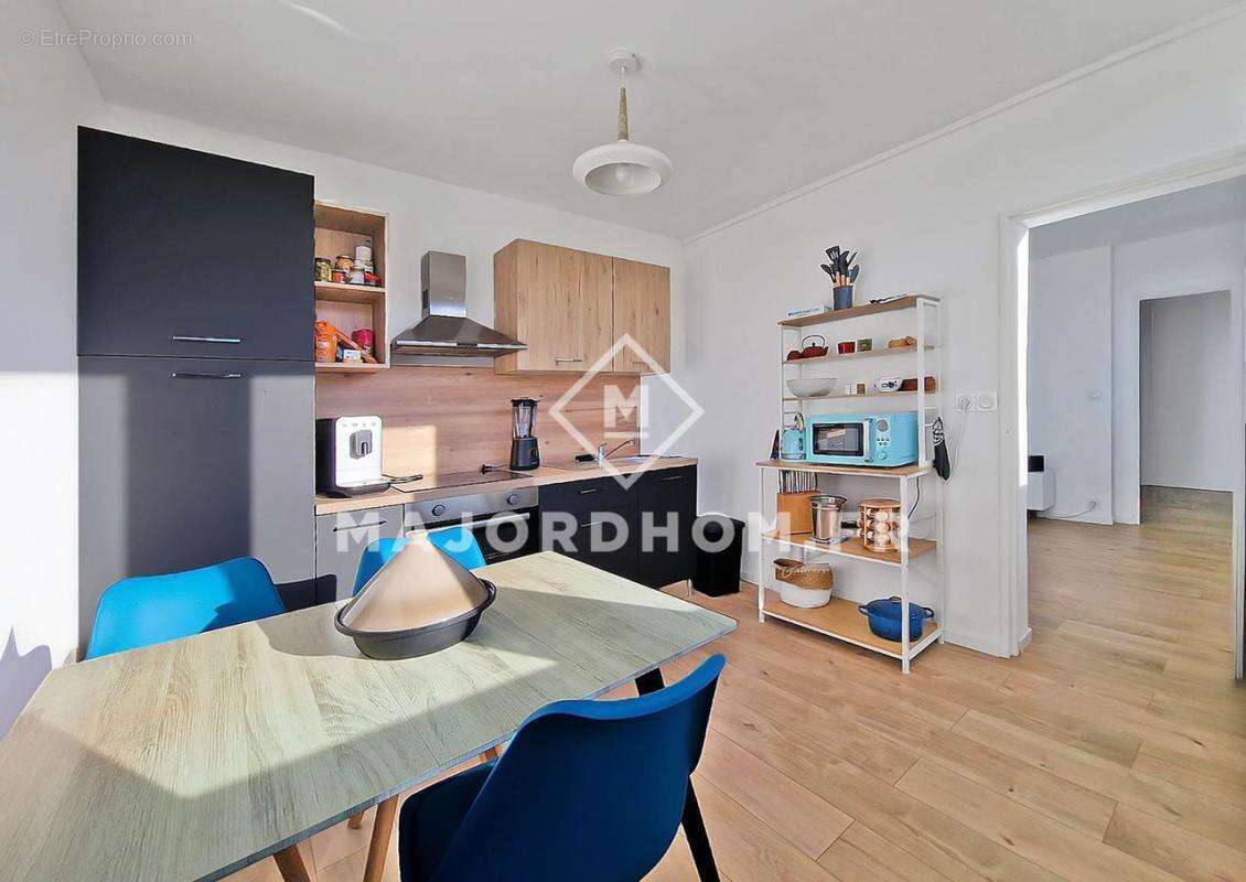 Appartement à MARSEILLE-9E