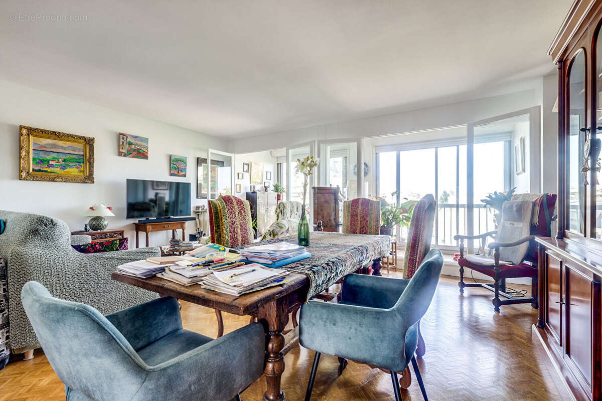 Appartement à PARIS-19E