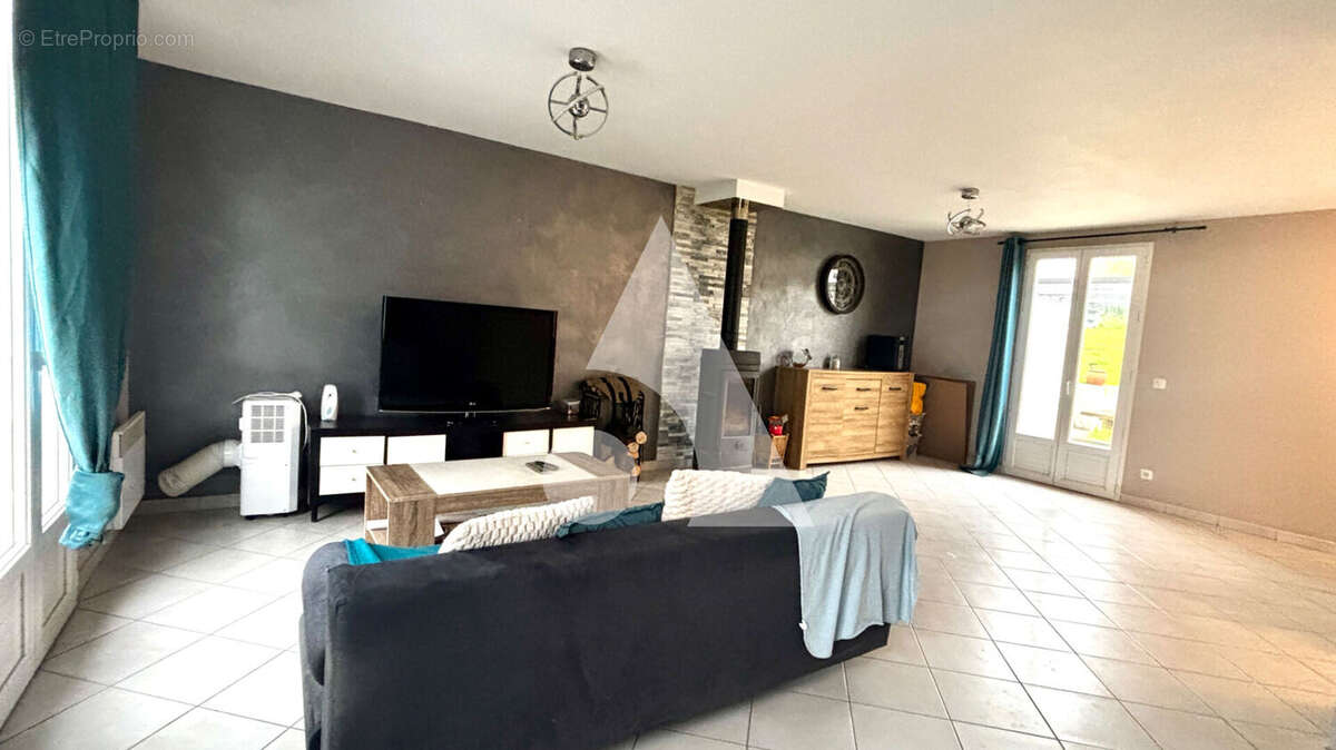 Maison Pavant 7 pièce(s) 127 m2 - photo 3