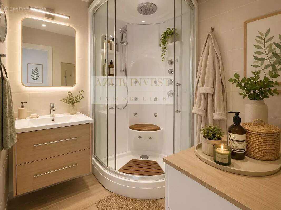 Appartement à ROQUEBRUNE-CAP-MARTIN
