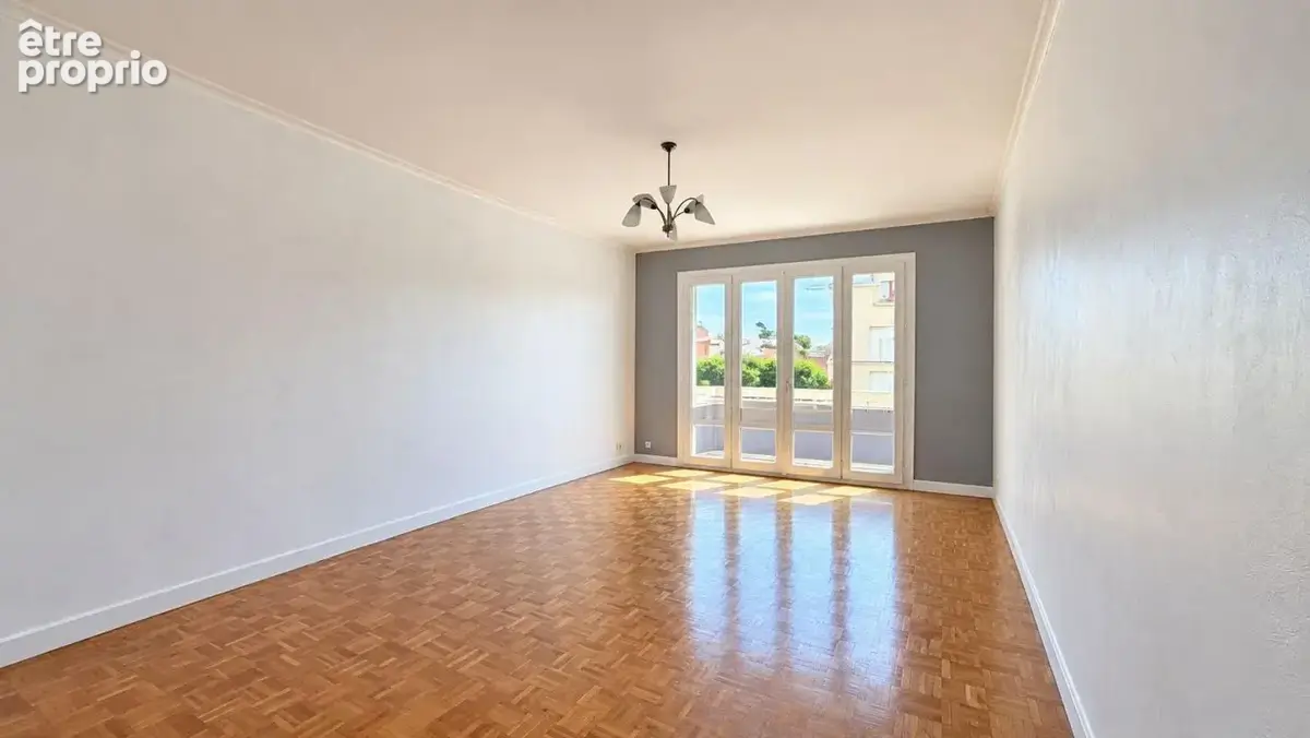 Appartement T4 82 m² – 3 chambres, balcon, garage et parking – Onet-le-Château - photo 2