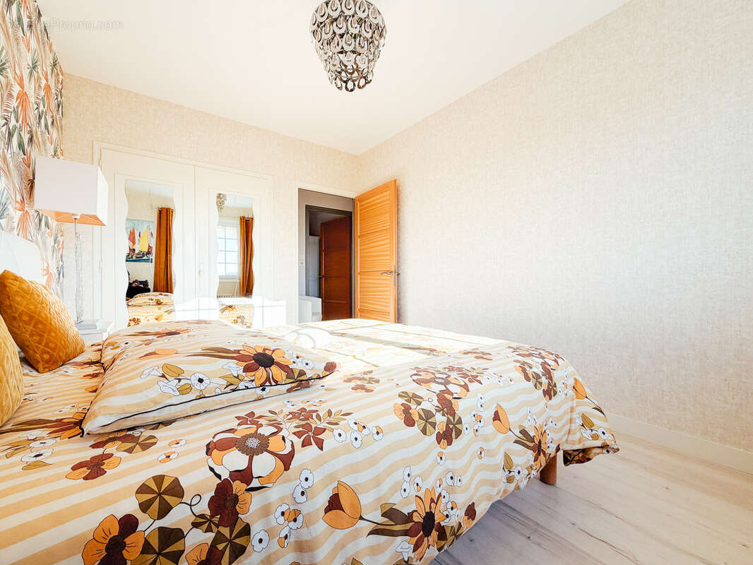 Maison à SAINT-AMANT-DE-BOIXE