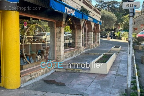 Commerce à VALLAURIS