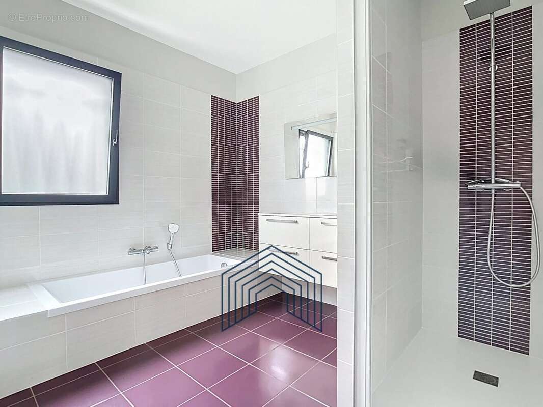 Maison à SAINT-SULPICE