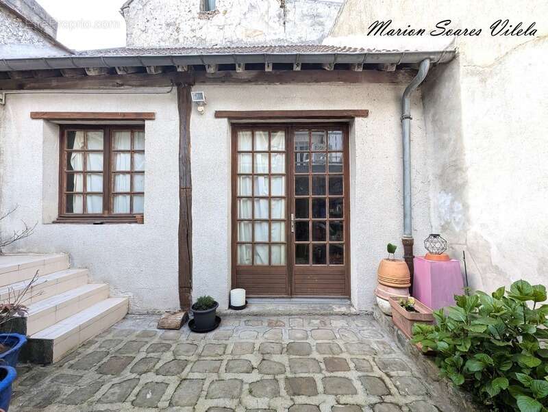 Maison à CHAUMES-EN-BRIE