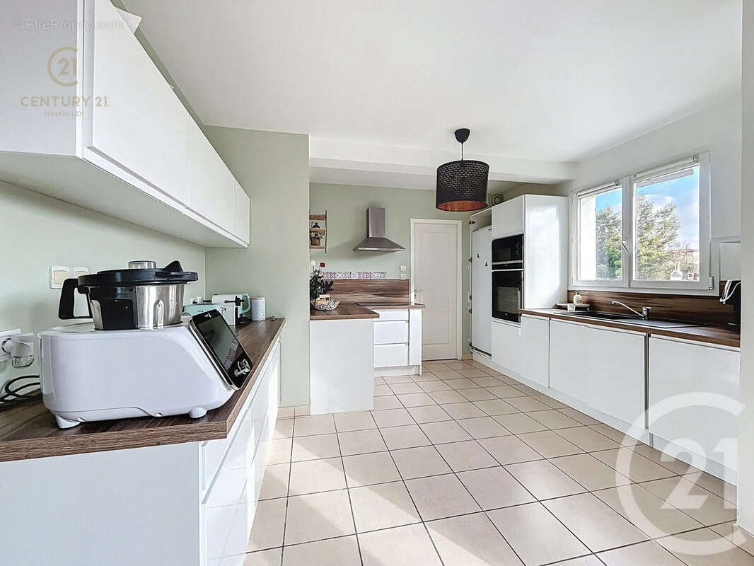 Maison à ROUSSILLON