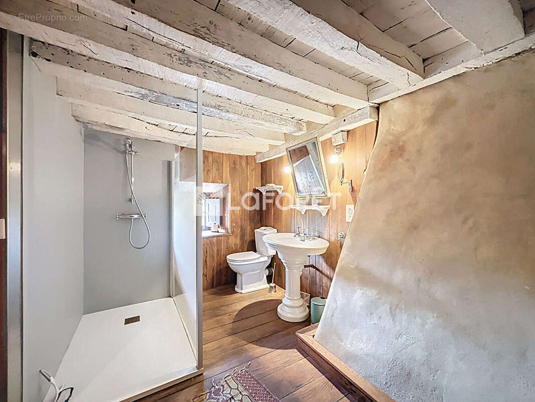 Maison à BELLOU-EN-HOULME