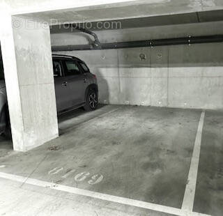 Parking à MIRAMAS