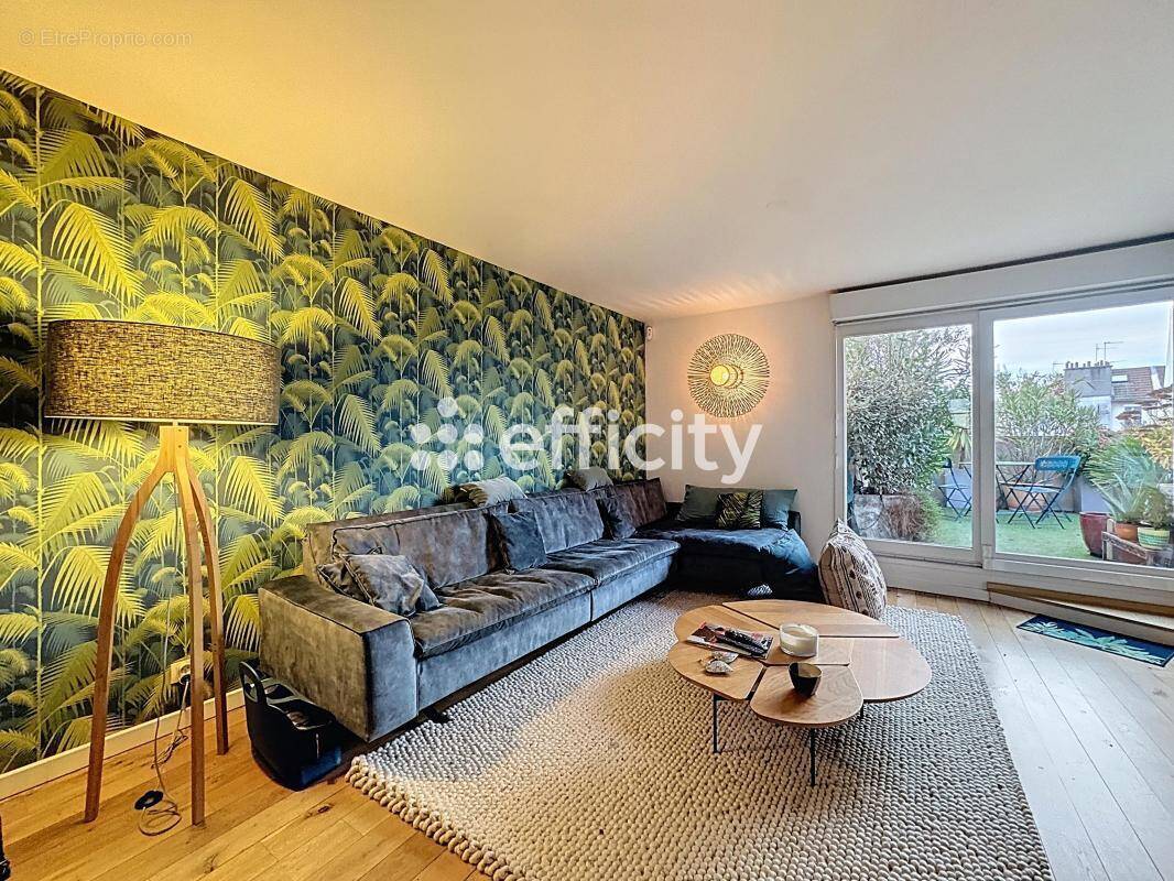 Appartement à COLOMBES