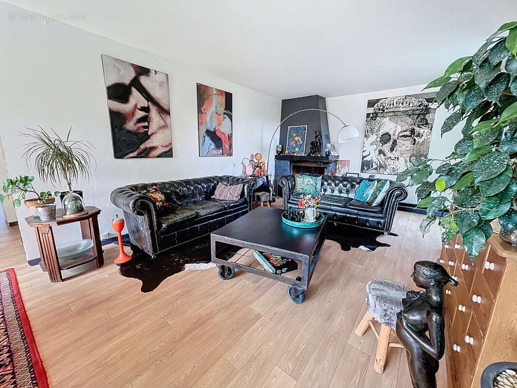 Maison à FRANCHEVILLE