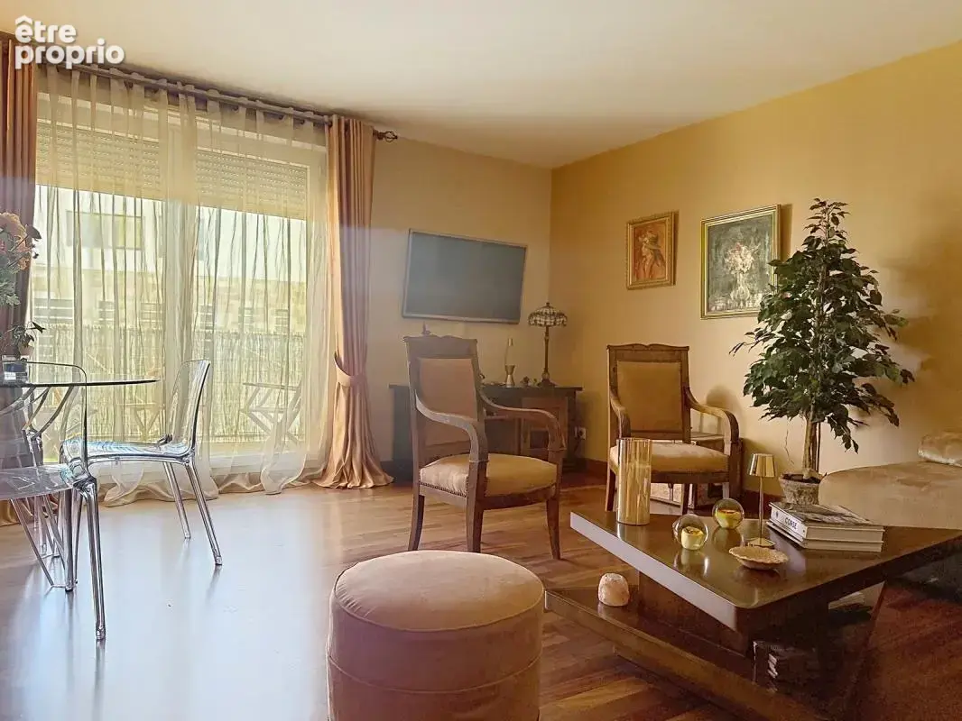 EXCLUSIVITE AVIGNON proche rempart T5 91 m² balcon, cave et parking - photo 2