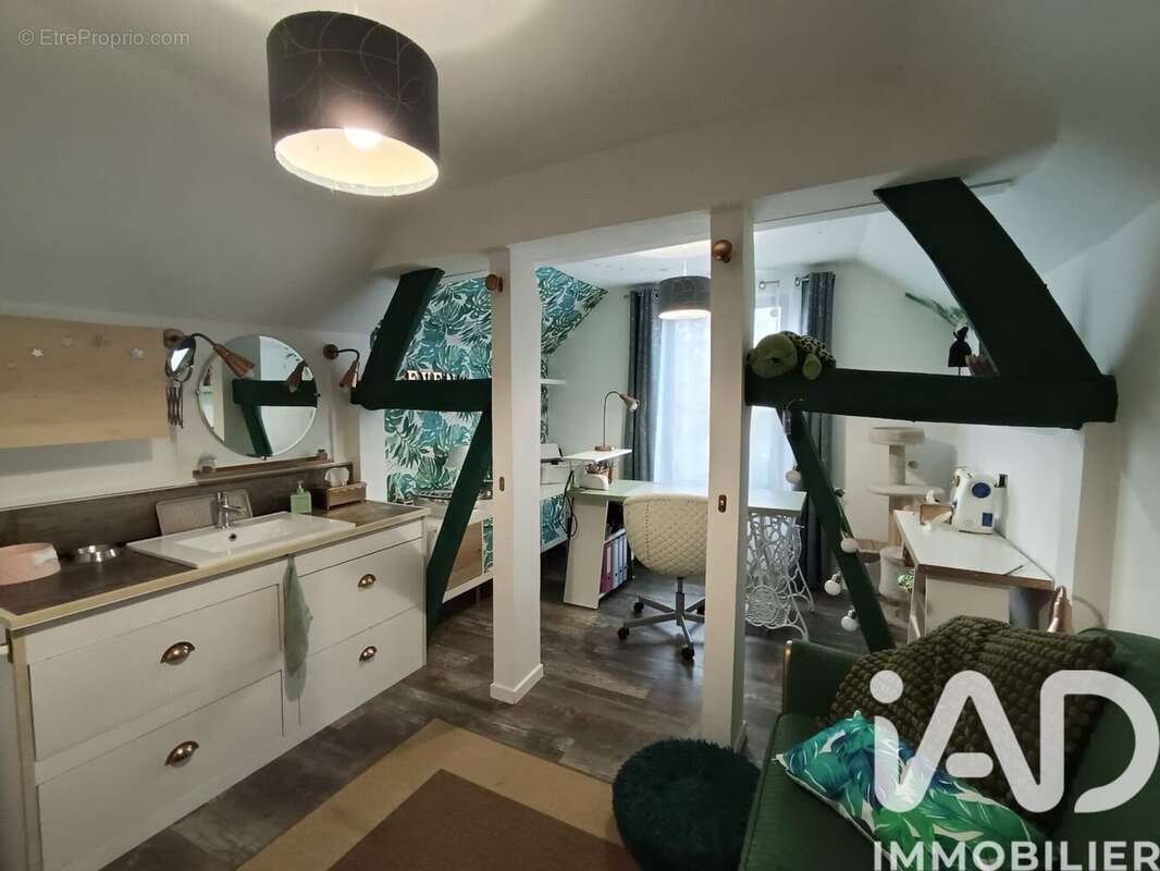Photo 4