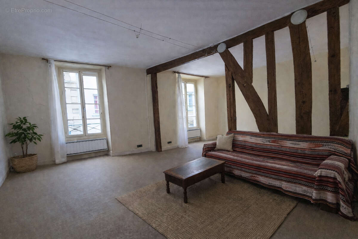 Appartement à PARIS-4E