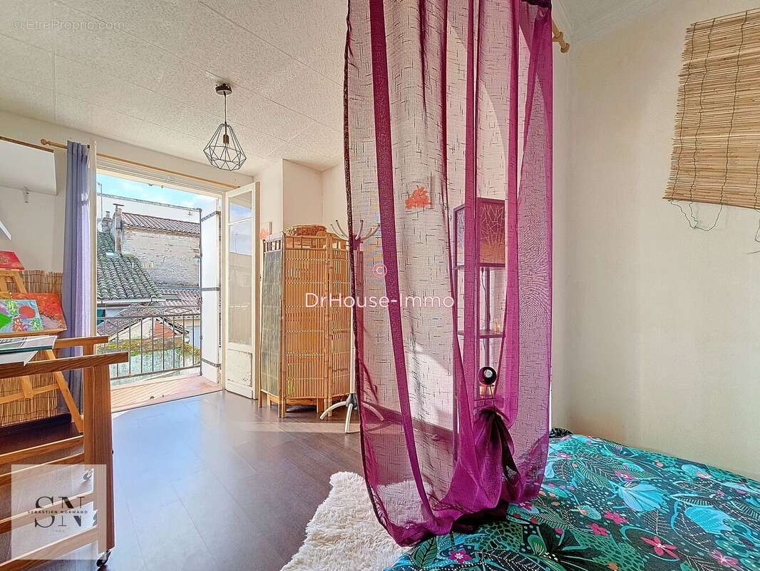 Maison à SAINTE-LIVRADE-SUR-LOT