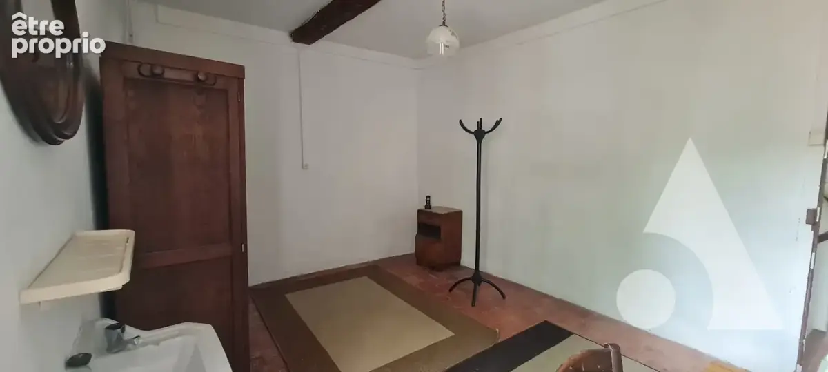 Villecroze, Maison  de village 8 pièces 143m², cour intérieure - photo 14