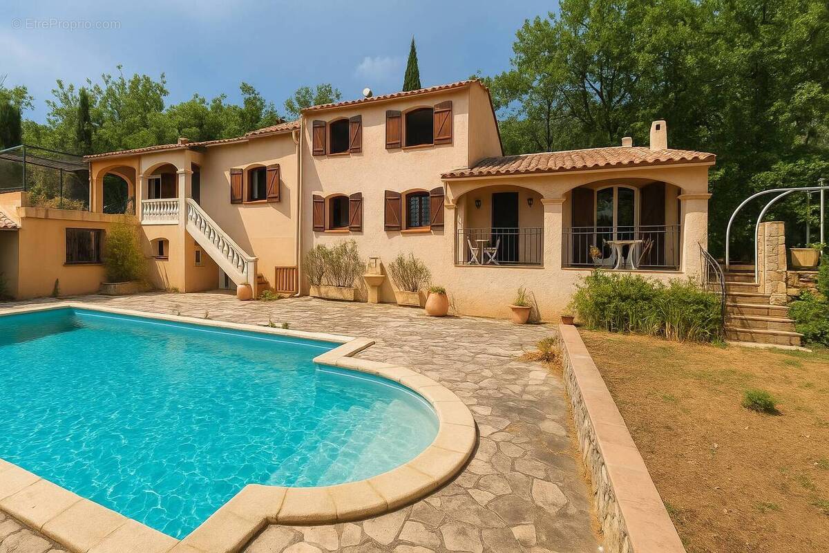 Maison à BARGEMON