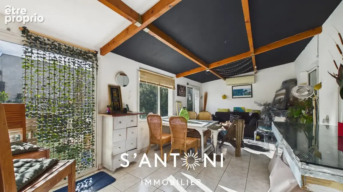 Agde  maison familiale de 102 m² avec véranda, piscine et garage - photo 7