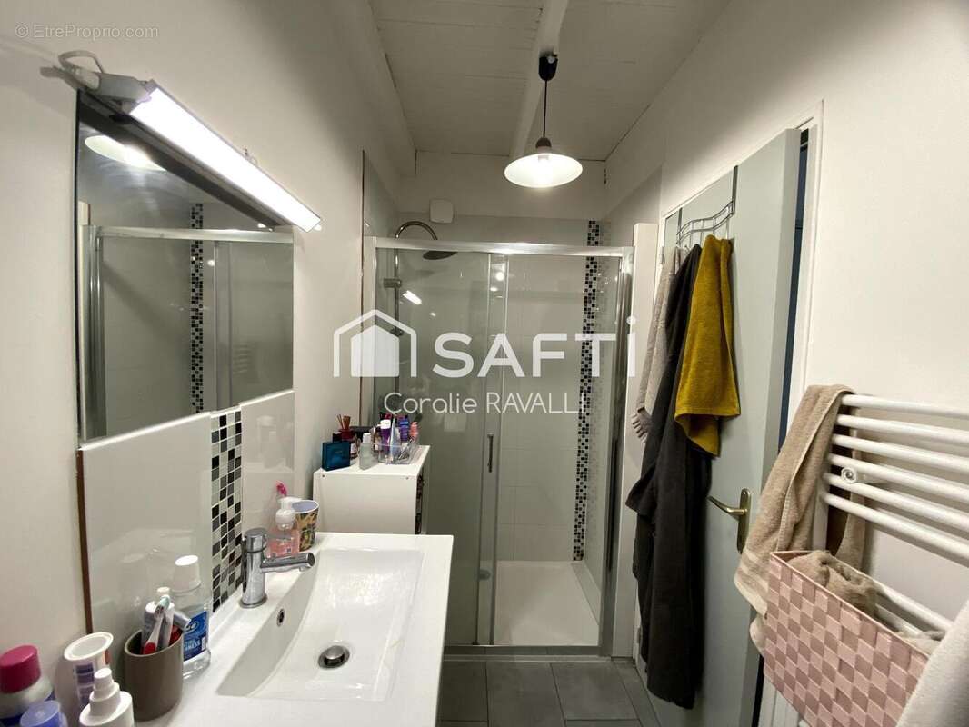 Photo 3 - Appartement à GOND-PONTOUVRE