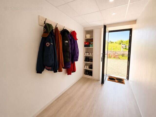 Appartement 90 m² à Aubonne  - photo 3