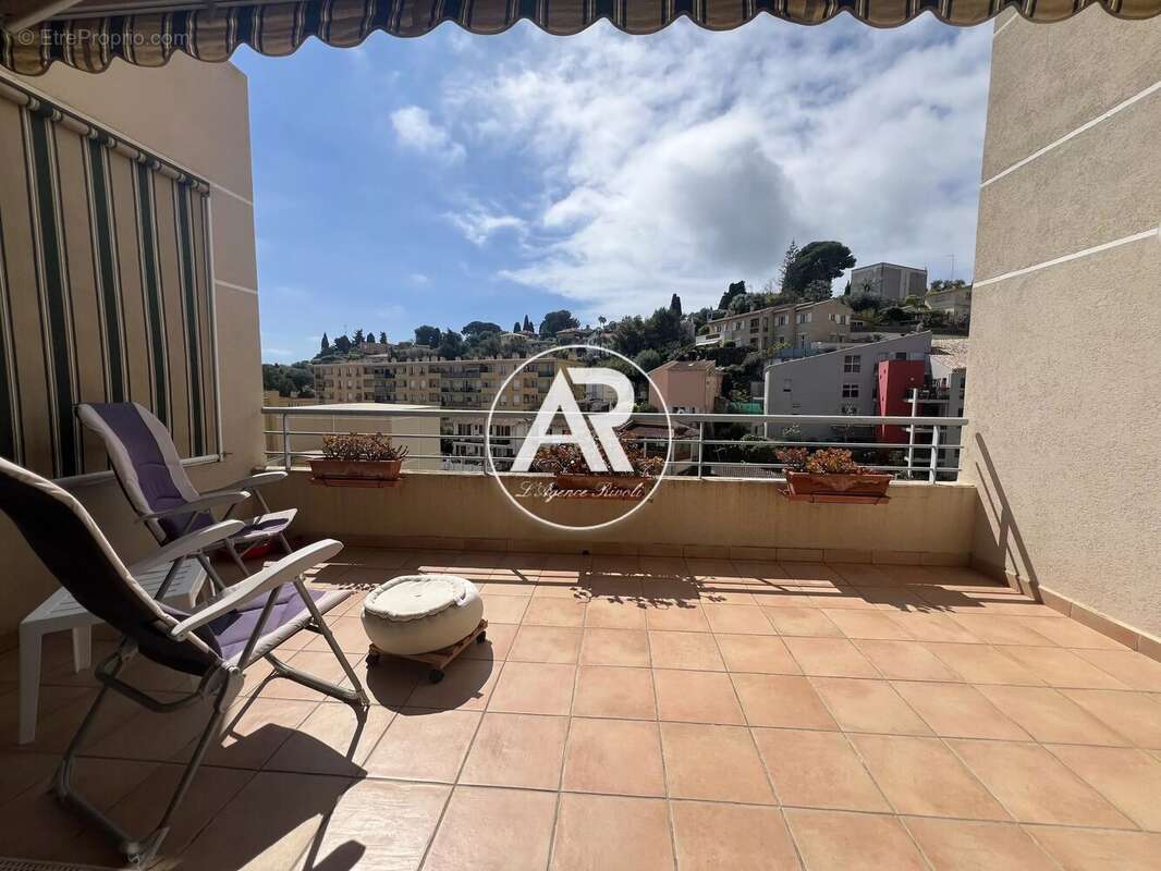 Appartement à ROQUEBRUNE-CAP-MARTIN