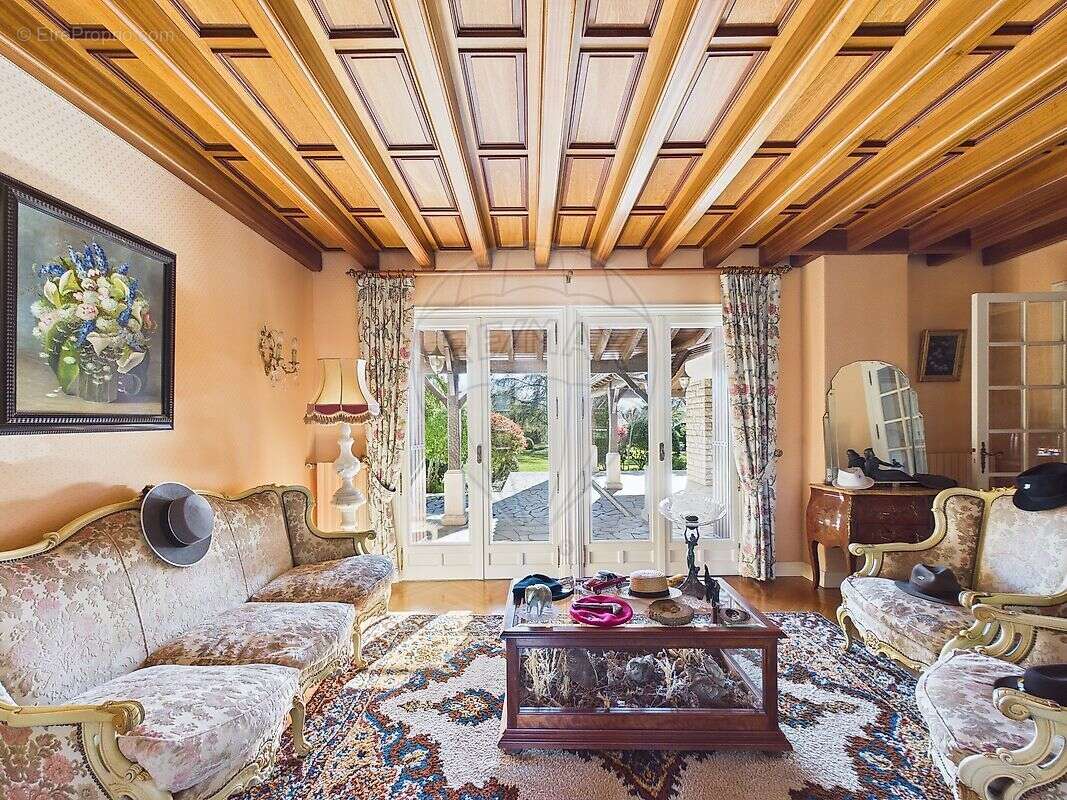 Maison à FONTCOUVERTE